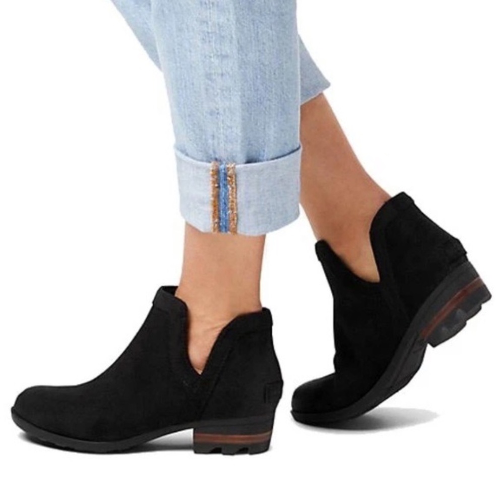 Sorel Lolla Cut Out Bootie Black 7 NWT